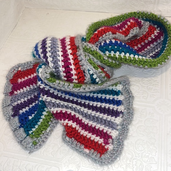 Crocheted Scarf with 9 colors of yarn with metallic thread - Picture 1 of 3